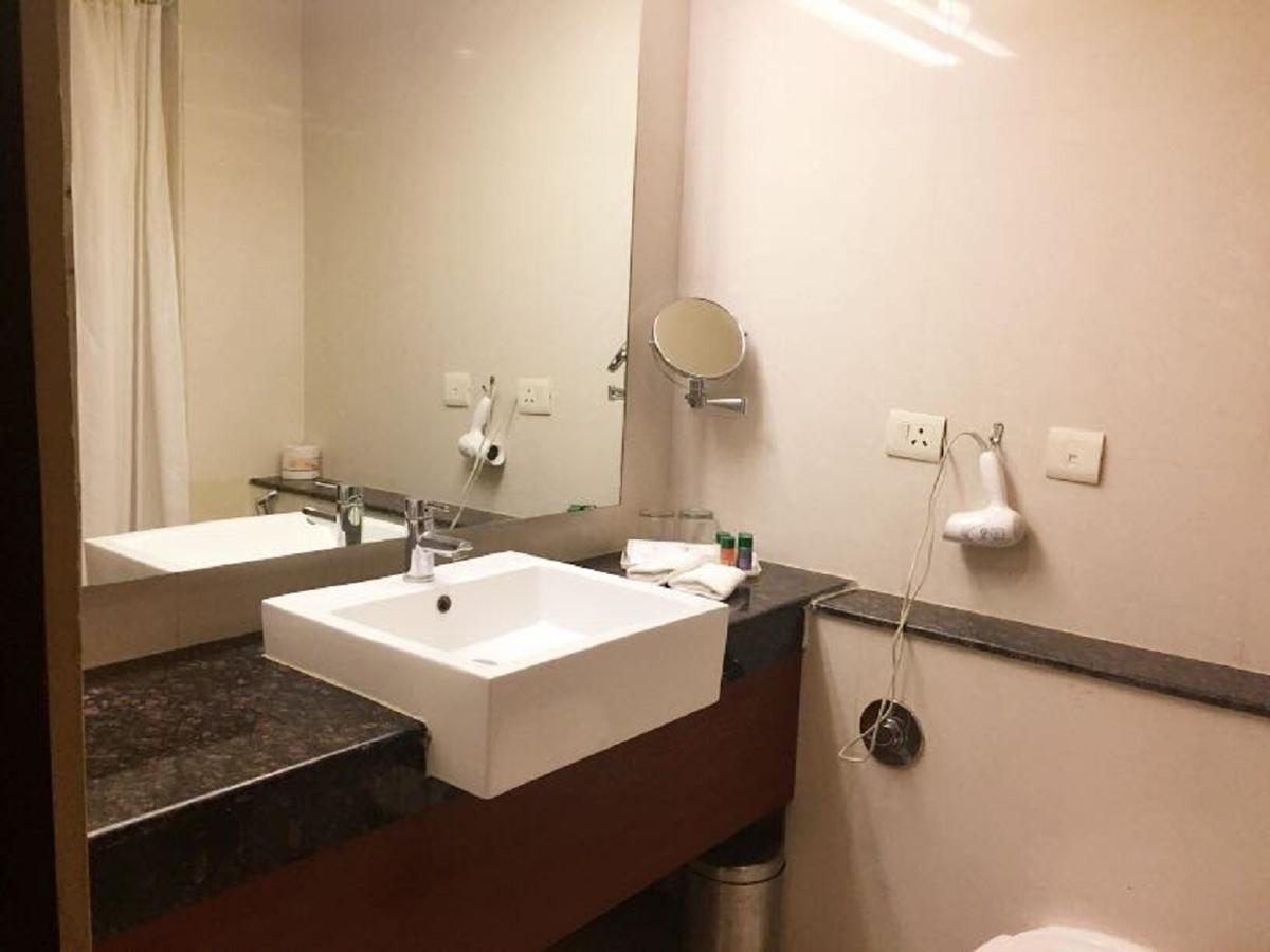 Hotel Vista New Delhi Extérieur photo
